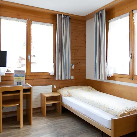 Hotel Edelweiss 2*