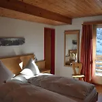 Edelweiss Hotel 2*